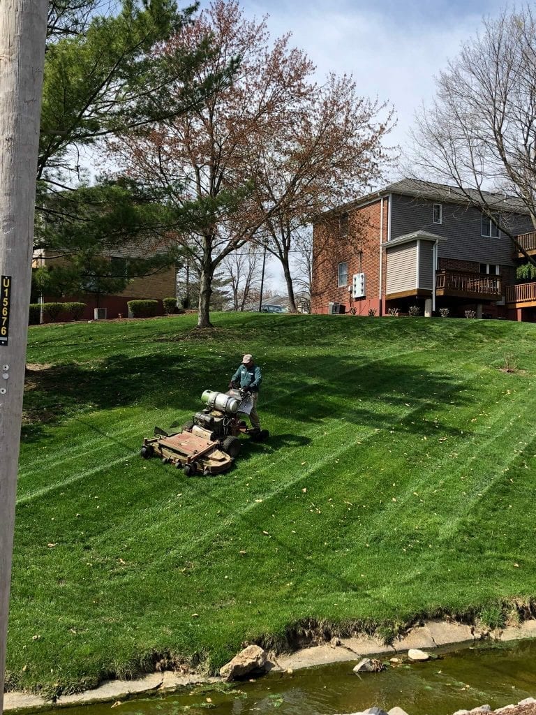 St. Charles, Missouri Lawn Mowing